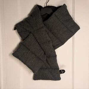 EXPRESS Cozy Gray Quilted Scarf